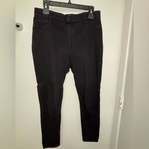 Isaac Mizrahi Women's Black Skinny Jeans